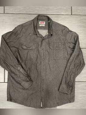 Wrangler Men’s Checkered Button-Down Shirt Size L Like New